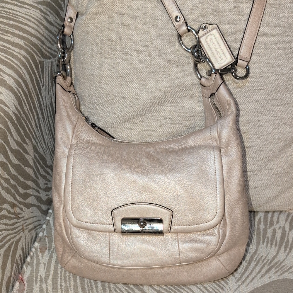 2013 Coach Beige Shimmer Leather Convertible Shoulder Bag 122806